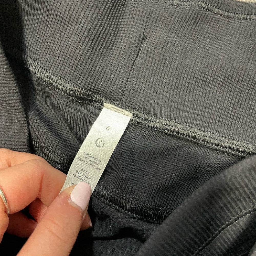 Lululemon jogger - Picture 4 of 5
